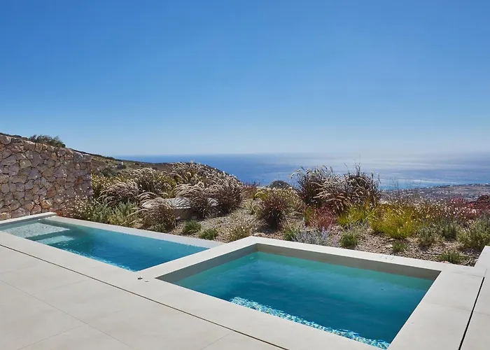 Villa Santorini Sky, The Retreat