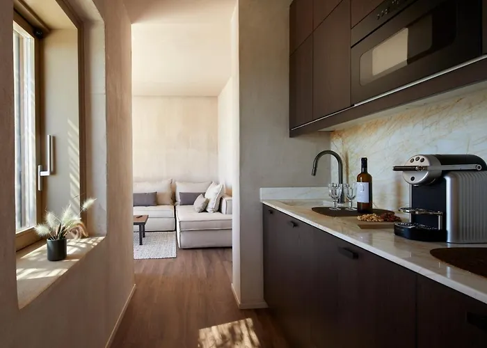 Santorini Sky, The Retreat Pýrgos