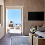 Villa Santorini Sky, The Retreat *