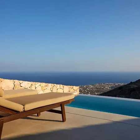 Santorini Sky, The Retreat Pýrgos