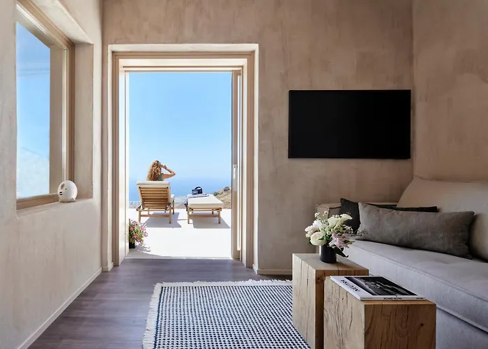 Villa Santorini Sky, The Retreat *