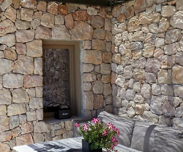 Villa Santorini Sky, The Retreat Pýrgos