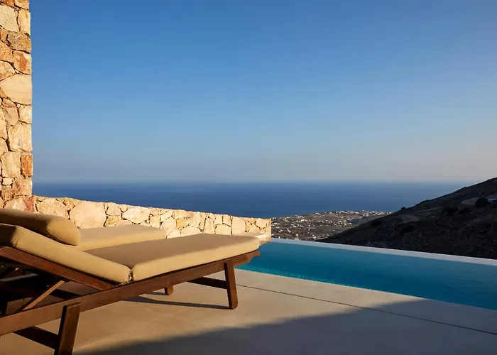 Santorini Sky, The Retreat Pýrgos