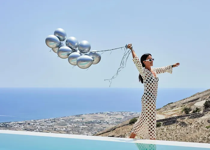 Santorini Sky, The Retreat Villa