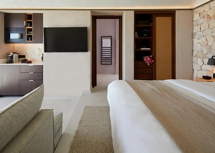 Santorini Sky, The Retreat